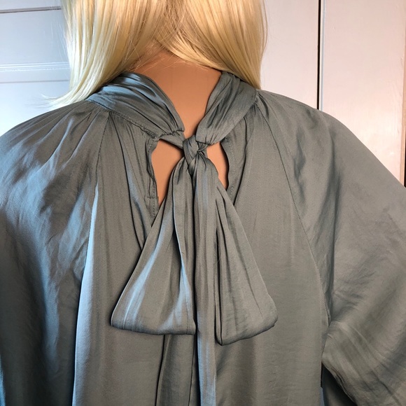NWT Farrow Blue High Neck Blouse Sz L - Picture 3 of 4